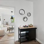 Stylisches Apartment, 2-5 Personen, Zentral, Naehe Messe, Freies Parken * Essen