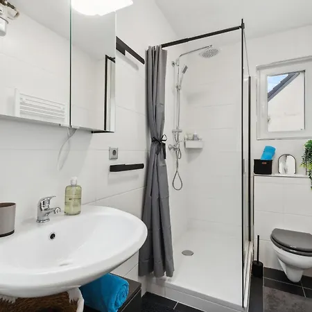 Stylisches Apartment, 2-5 Personen, Zentral, Naehe Messe Essen