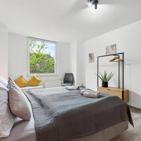 Stylisches Apartment, 2-5 Personen, Zentral, Naehe Messe