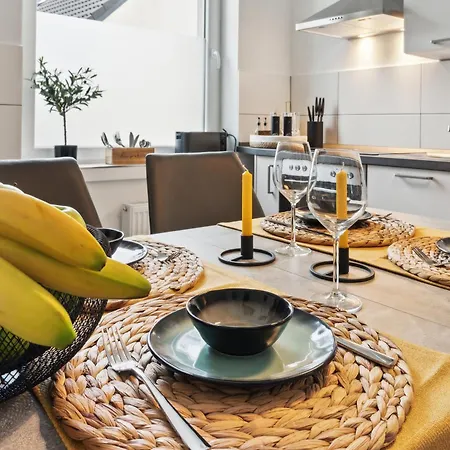 Stylisches Apartment, 2-5 Personen, Zentral, Naehe Messe *