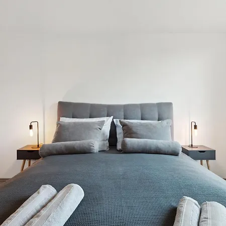 Stylisches Apartment, 2-5 Personen, Zentral, Naehe Messe