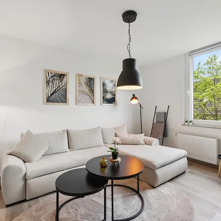 Stylisches Apartment, 2-5 Personen, Zentral, Naehe Messe Apartment