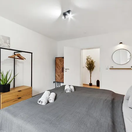 Stylisches Apartment, 2-5 Personen, Zentral, Naehe Messe Apartmán Essen