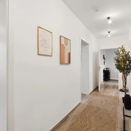 Stylisches Apartment, 2-5 Personen, Zentral, Naehe Messe