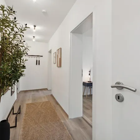 Stylisches Apartment, 2-5 Personen, Zentral, Naehe Messe *