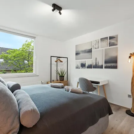 Appartement Stylisches Apartment, 2-5 Personen, Zentral, Naehe Messe