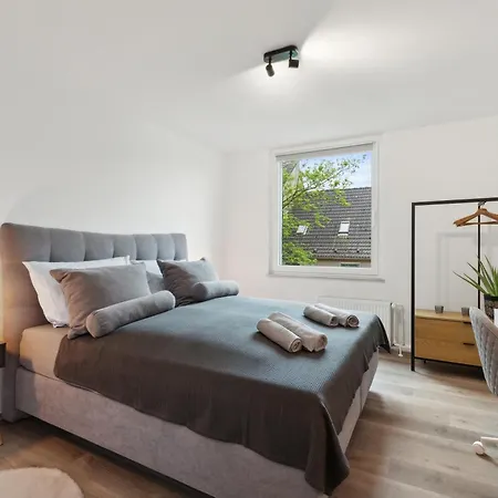 Stylisches Apartment, 2-5 Personen, Zentral, Naehe Messe