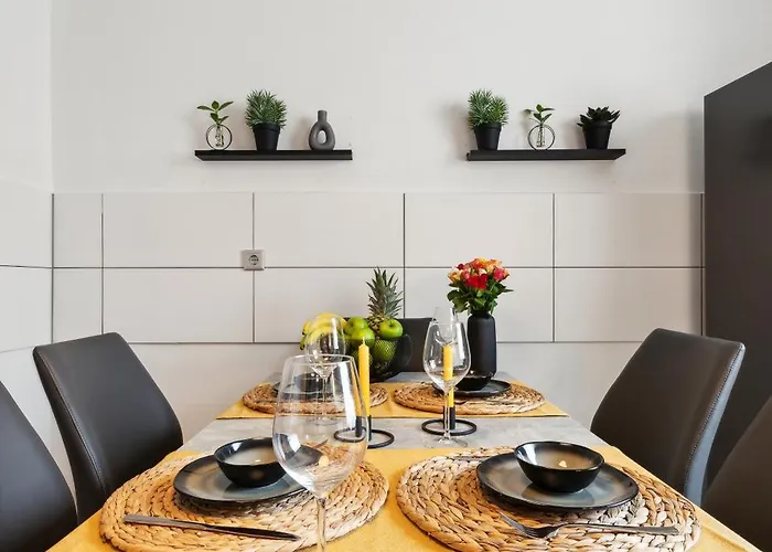 Apartamento Stylisches Apartment, 2-5 Personen, Zentral, Naehe Messe