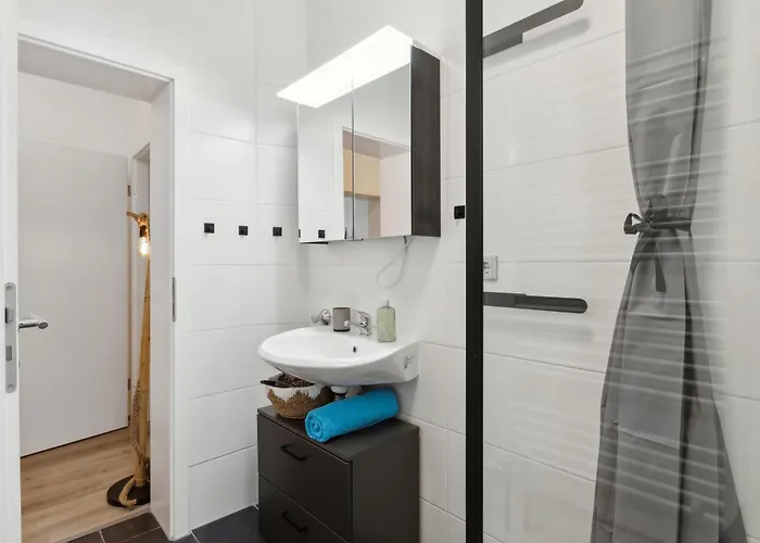 Apartamento Stylisches Apartment, 2-5 Personen, Zentral, Naehe Messe *