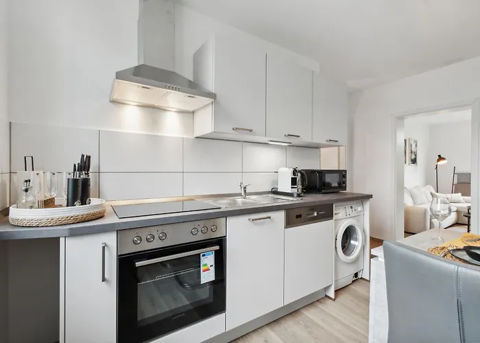 Stylisches Apartment, 2-5 Personen, Zentral, Naehe Messe *