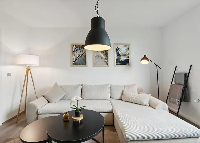 Apartamento Stylisches Apartment, 2-5 Personen, Zentral, Naehe Messe