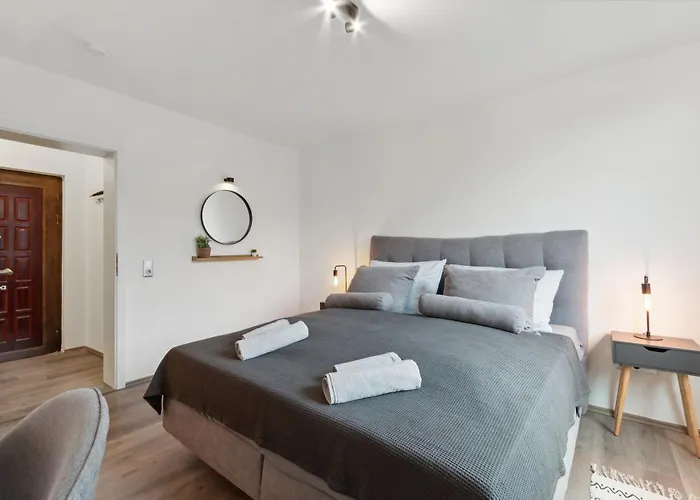 Stylisches Apartment, 2-5 Personen, Zentral, Naehe Messe Apartamento *